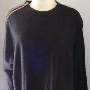 Women's Plus Size Black Sweater Long Sleeve Zipper Accent Sleeve (R)